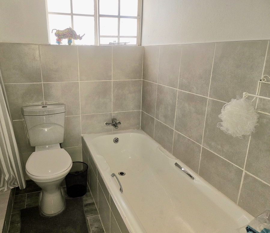 4 Bedroom Property for Sale in Marloth Park Mpumalanga