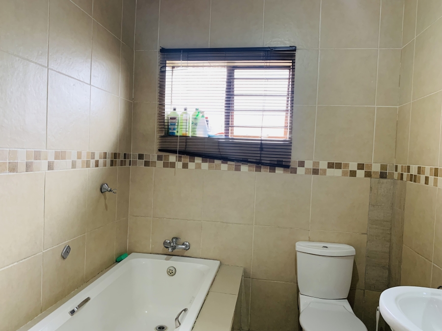 3 Bedroom Property for Sale in Mineralia Mpumalanga