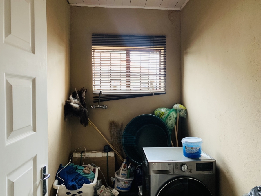 3 Bedroom Property for Sale in Mineralia Mpumalanga