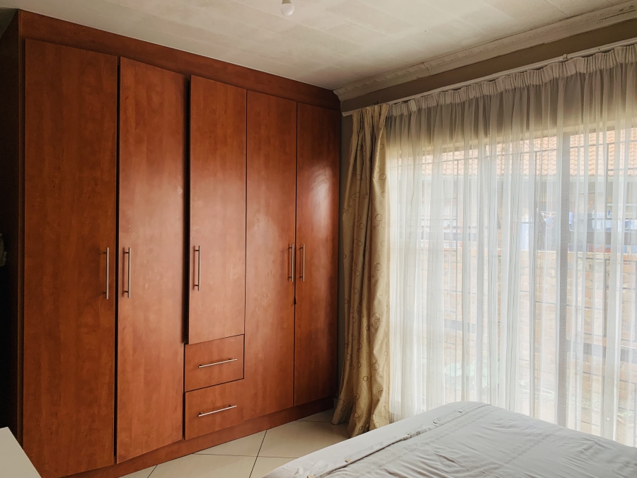3 Bedroom Property for Sale in Mineralia Mpumalanga