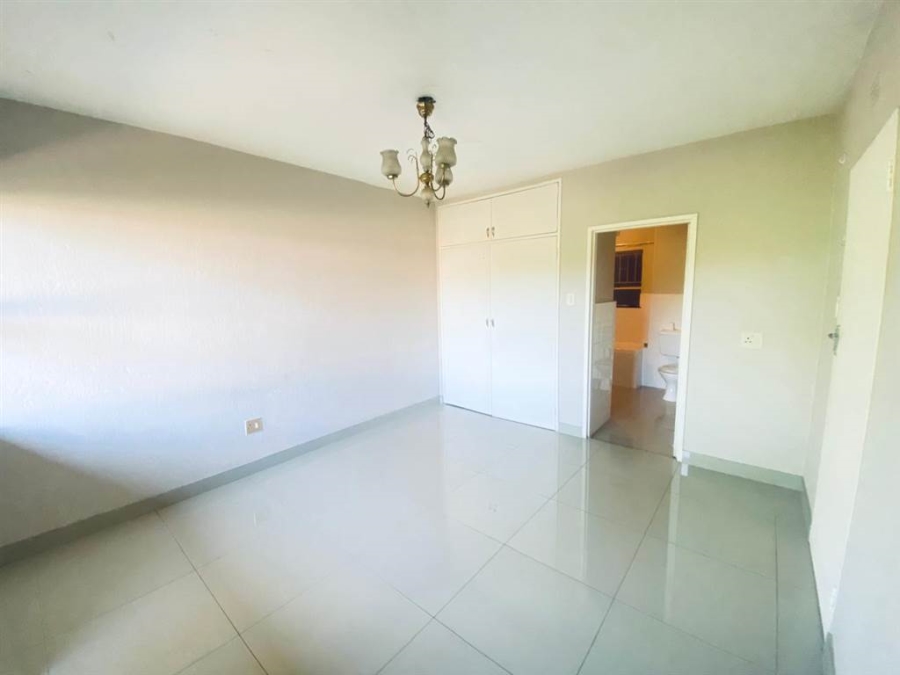 1 Bedroom Property for Sale in White River Mpumalanga