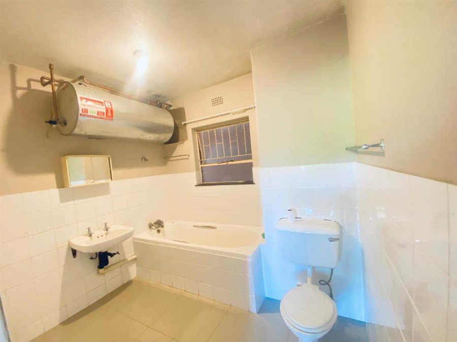 1 Bedroom Property for Sale in White River Mpumalanga