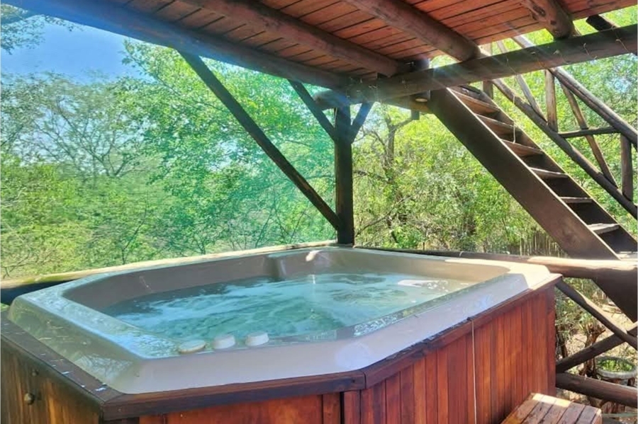 2 Bedroom Property for Sale in Marloth Park Mpumalanga