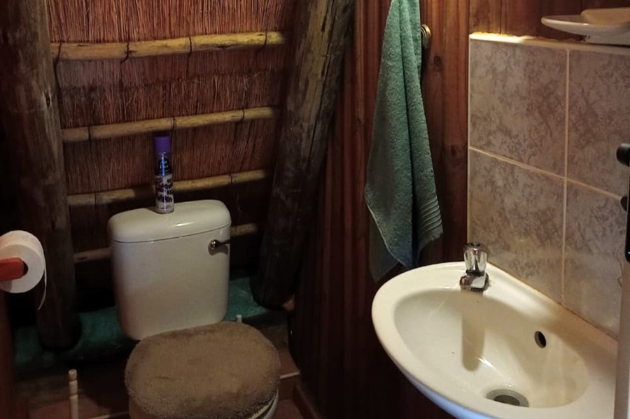 2 Bedroom Property for Sale in Marloth Park Mpumalanga