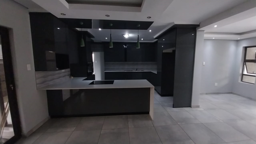 To Let 3 Bedroom Property for Rent in Suidheuwel Mpumalanga
