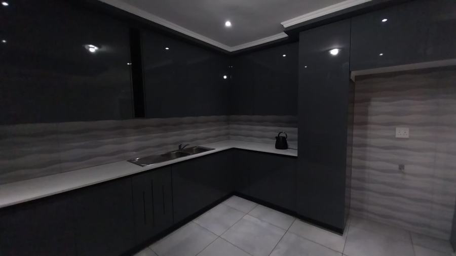 To Let 3 Bedroom Property for Rent in Suidheuwel Mpumalanga