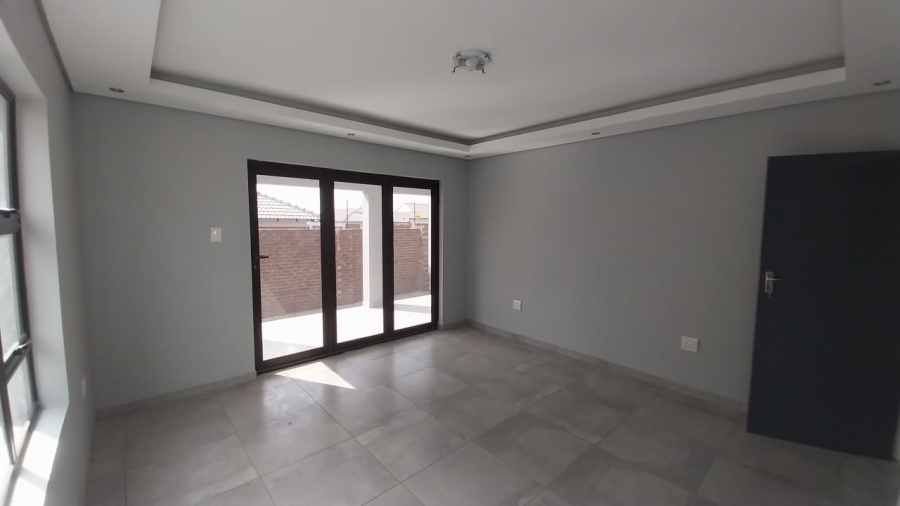 To Let 3 Bedroom Property for Rent in Suidheuwel Mpumalanga