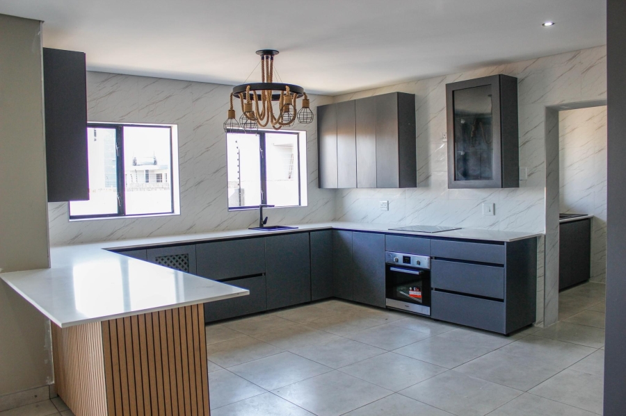 4 Bedroom Property for Sale in Aerorand Mpumalanga