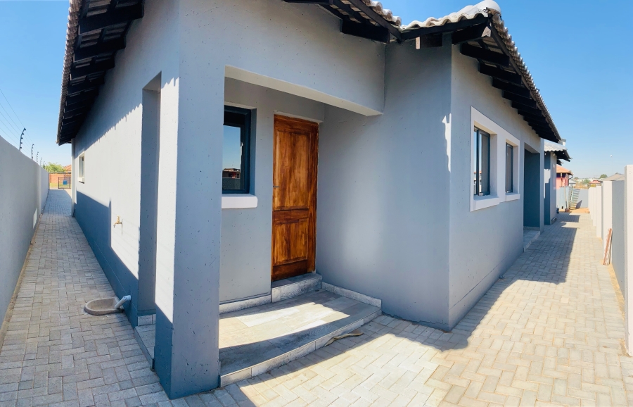 4 Bedroom Property for Sale in Aerorand Mpumalanga