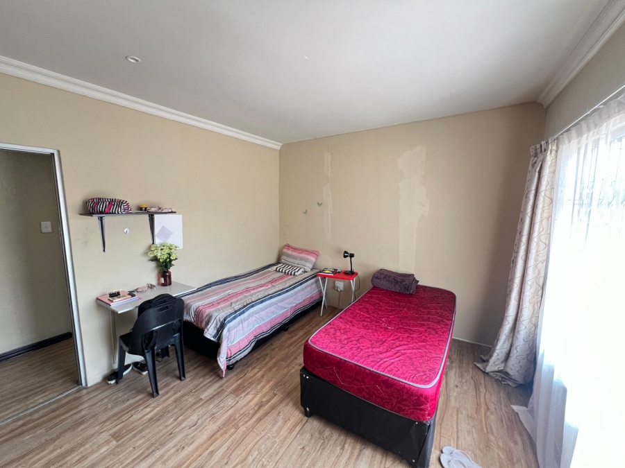 7 Bedroom Property for Sale in West Acres Ext 1 Mpumalanga