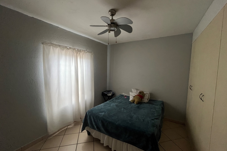 2 Bedroom Property for Sale in Stonehenge Ext 8 Mpumalanga