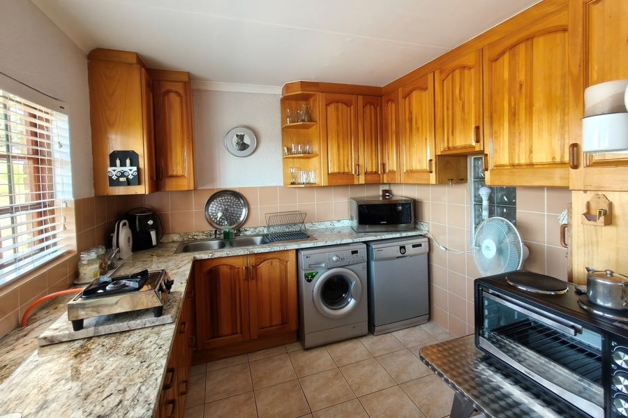 2 Bedroom Property for Sale in Sonheuwel Ext 1 Mpumalanga