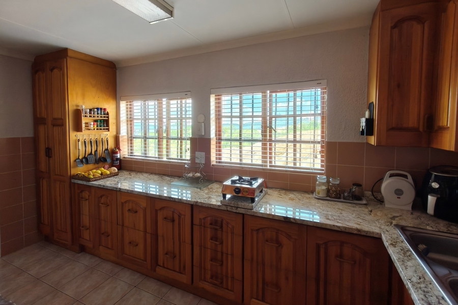 2 Bedroom Property for Sale in Sonheuwel Ext 1 Mpumalanga