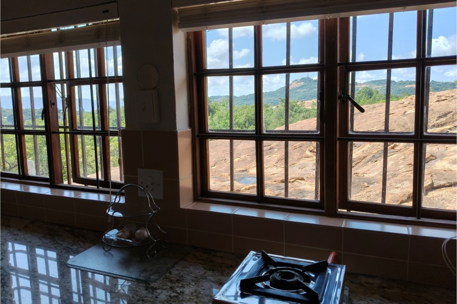2 Bedroom Property for Sale in Sonheuwel Ext 1 Mpumalanga