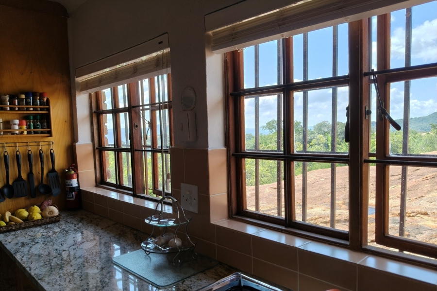 2 Bedroom Property for Sale in Sonheuwel Ext 1 Mpumalanga