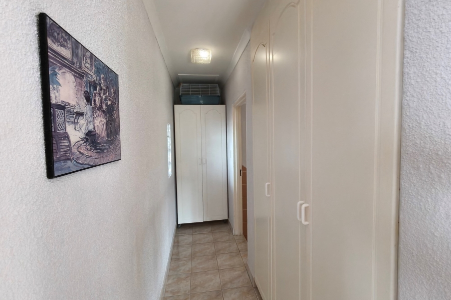 2 Bedroom Property for Sale in Sonheuwel Ext 1 Mpumalanga