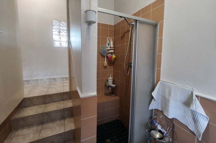 2 Bedroom Property for Sale in Sonheuwel Ext 1 Mpumalanga