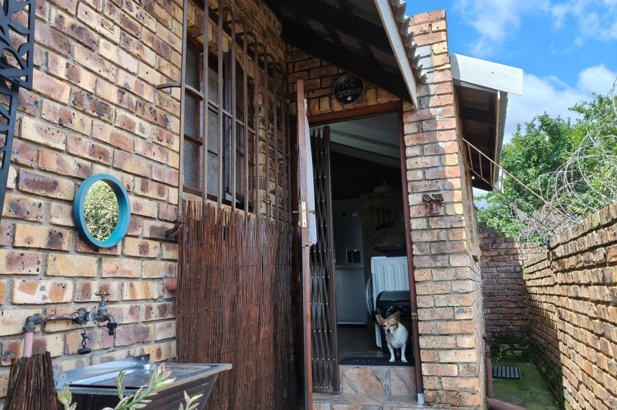 2 Bedroom Property for Sale in Sonheuwel Ext 1 Mpumalanga