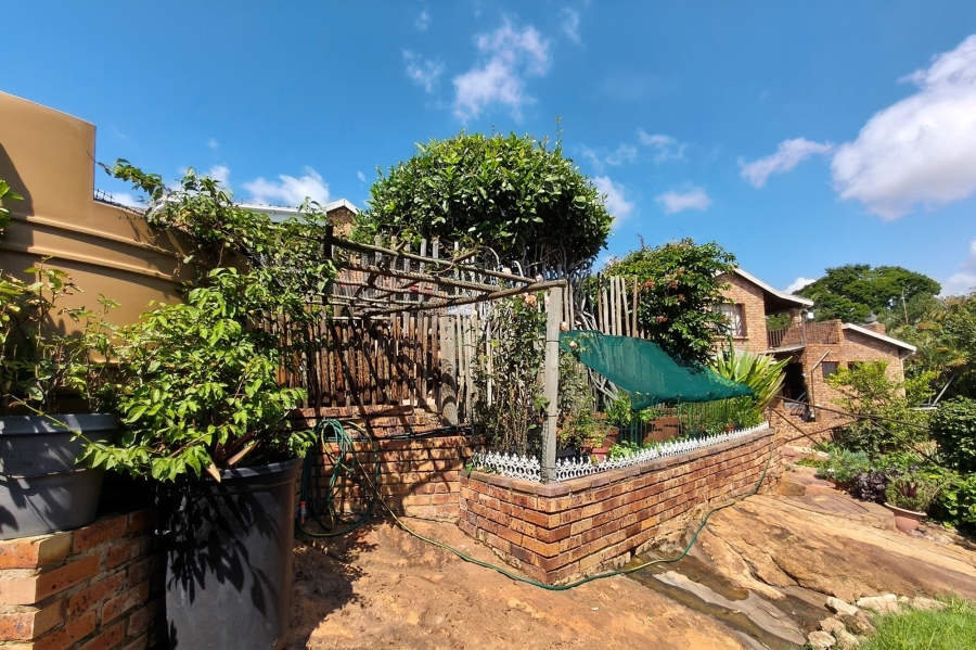2 Bedroom Property for Sale in Sonheuwel Ext 1 Mpumalanga