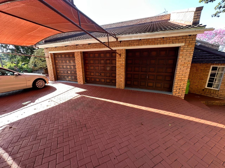 6 Bedroom Property for Sale in Sonheuwel Ext 1 Mpumalanga