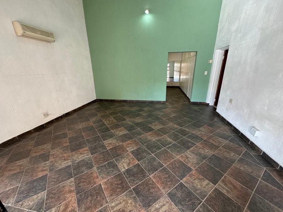 6 Bedroom Property for Sale in Sonheuwel Ext 1 Mpumalanga