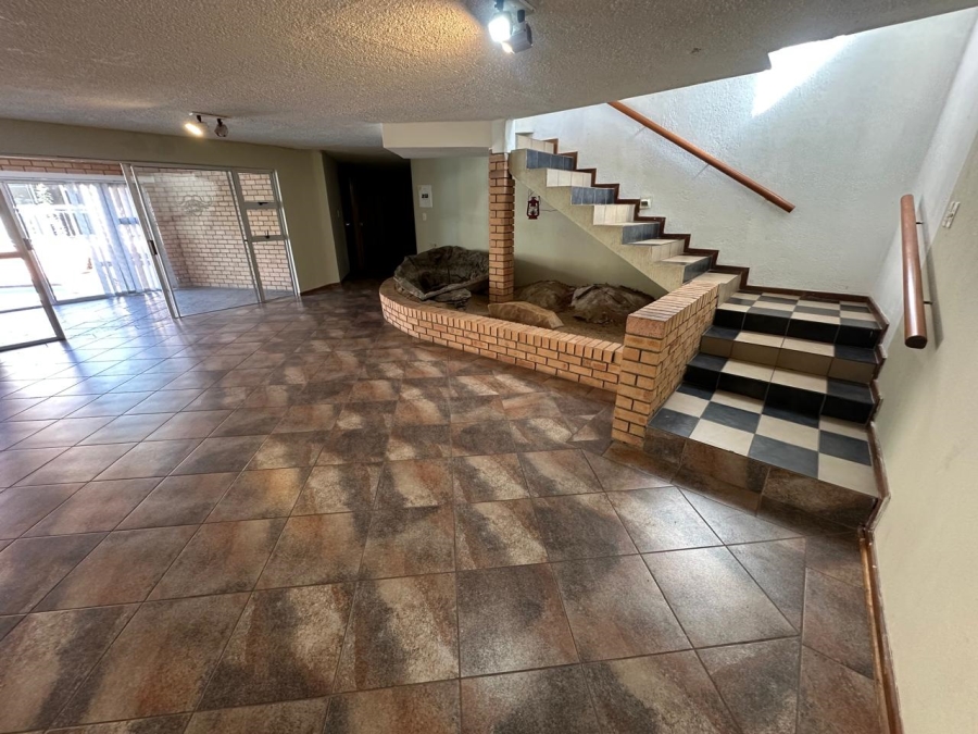 6 Bedroom Property for Sale in Sonheuwel Ext 1 Mpumalanga