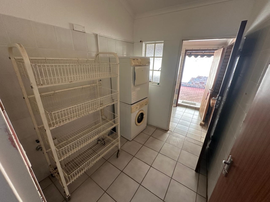 6 Bedroom Property for Sale in Sonheuwel Ext 1 Mpumalanga
