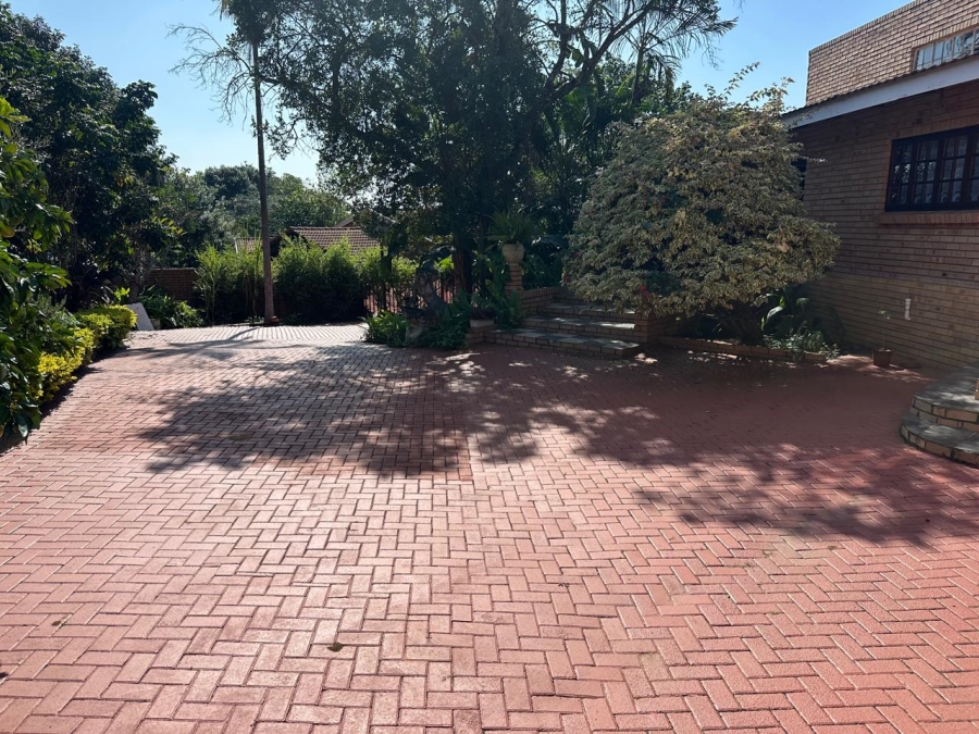 6 Bedroom Property for Sale in Sonheuwel Ext 1 Mpumalanga