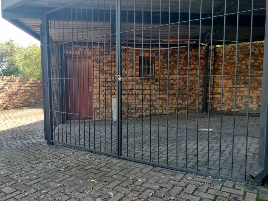 To Let 2 Bedroom Property for Rent in Nelspruit Ext 2 Mpumalanga