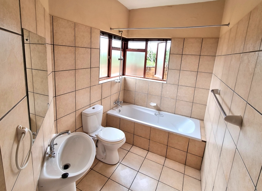 2 Bedroom Property for Sale in White River Ext 18 Mpumalanga