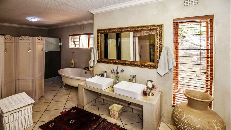 4 Bedroom Property for Sale in Nelspruit Ext 5 Mpumalanga