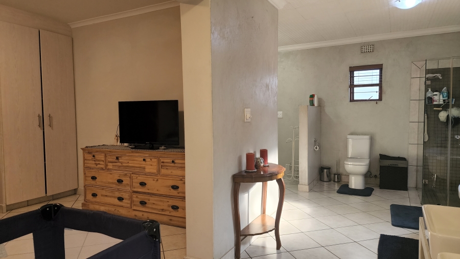 4 Bedroom Property for Sale in Nelspruit Ext 5 Mpumalanga