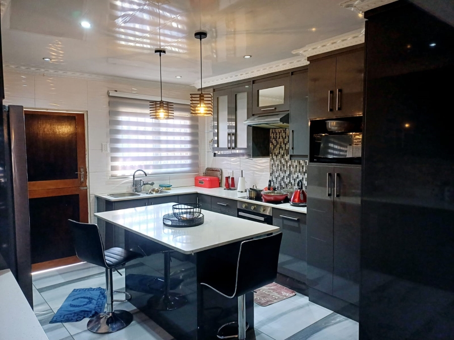 3 Bedroom Property for Sale in Embalenhle Mpumalanga