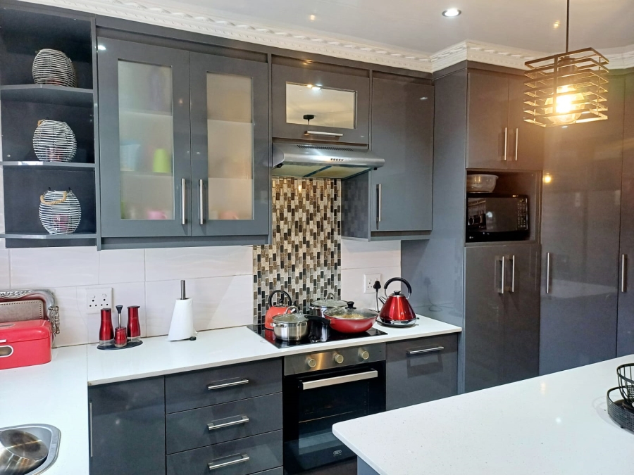 3 Bedroom Property for Sale in Embalenhle Mpumalanga