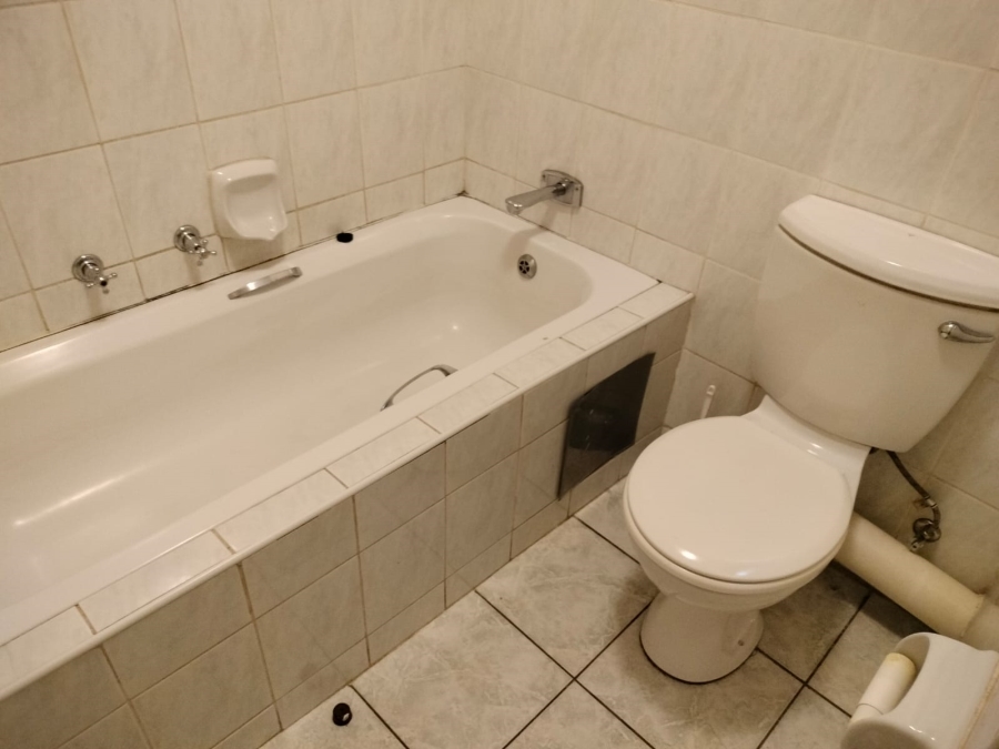 To Let 1 Bedroom Property for Rent in Riverside Park Mpumalanga