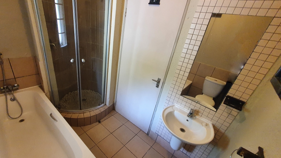2 Bedroom Property for Sale in West Acres Mpumalanga