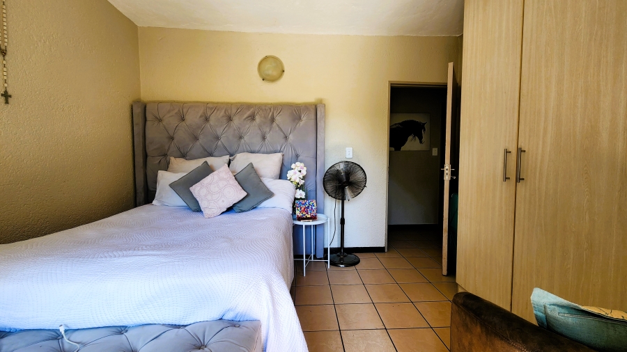 2 Bedroom Property for Sale in West Acres Mpumalanga