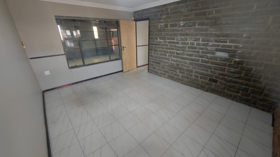 Commercial Property for Sale in Rocky Drift Mpumalanga