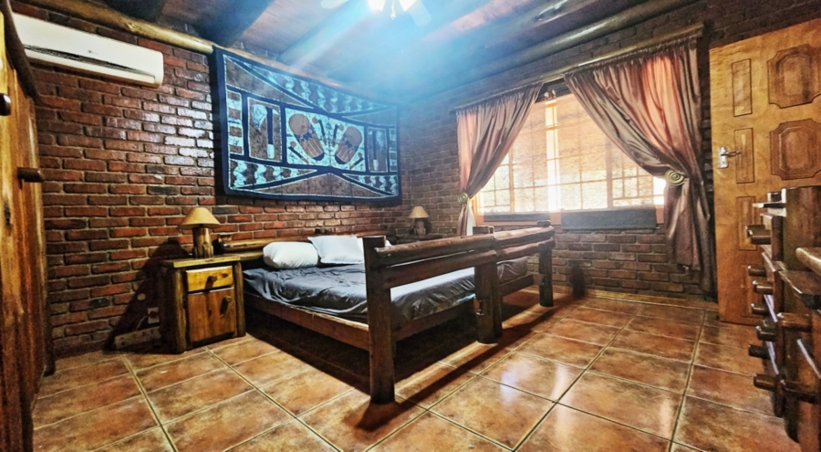 3 Bedroom Property for Sale in Marloth Park Mpumalanga