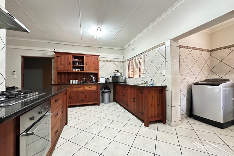 4 Bedroom Property for Sale in Nelspruit Ext 5 Mpumalanga