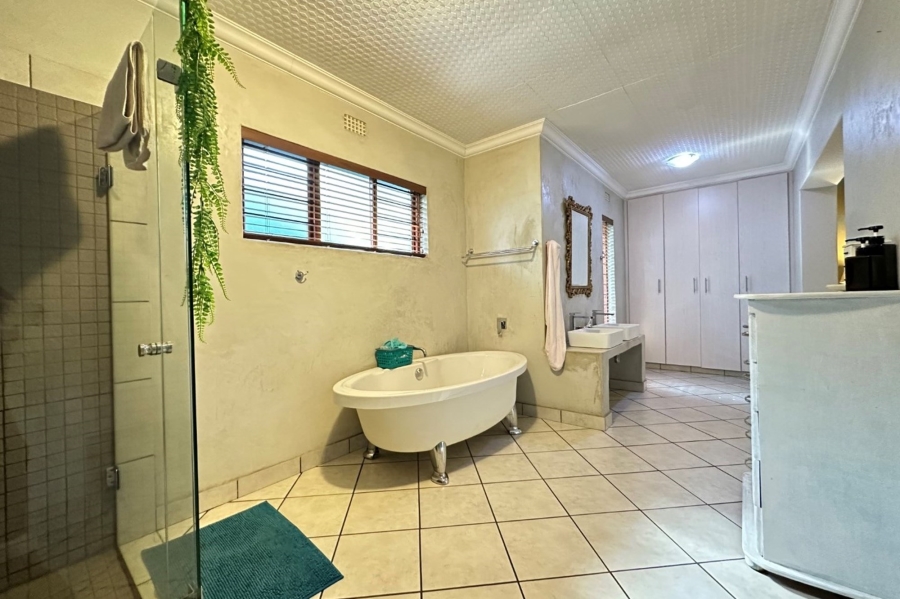 4 Bedroom Property for Sale in Nelspruit Ext 5 Mpumalanga