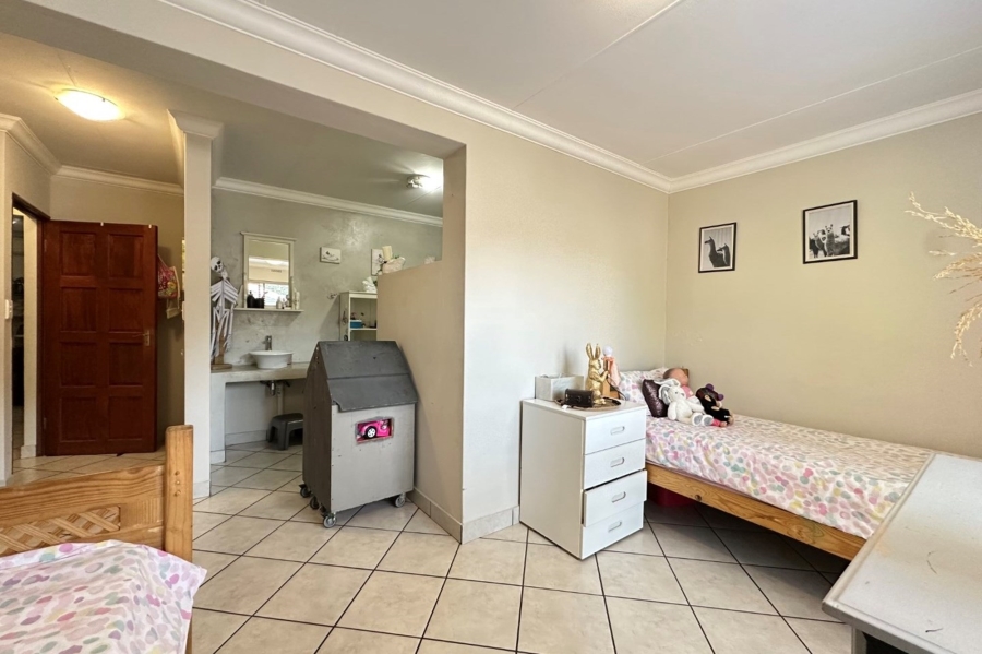 4 Bedroom Property for Sale in Nelspruit Ext 5 Mpumalanga