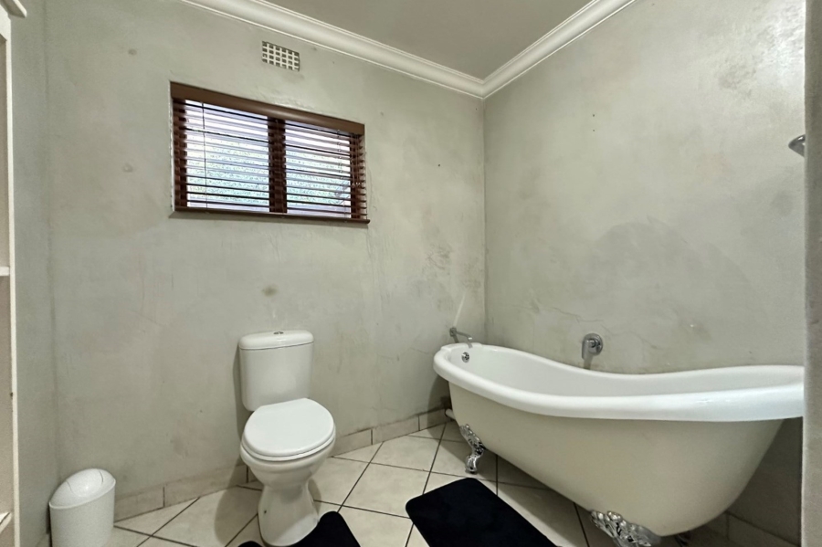4 Bedroom Property for Sale in Nelspruit Ext 5 Mpumalanga