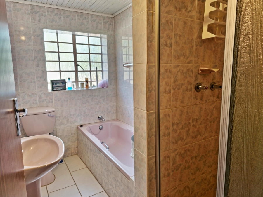 4 Bedroom Property for Sale in Marloth Park Mpumalanga