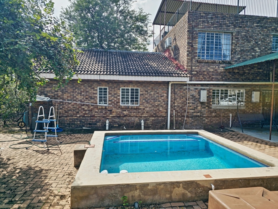 4 Bedroom Property for Sale in Marloth Park Mpumalanga