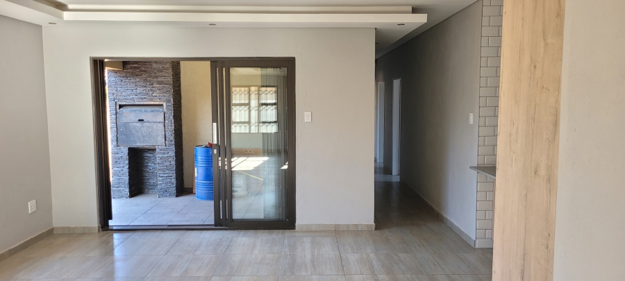 3 Bedroom Property for Sale in Aerorand Mpumalanga