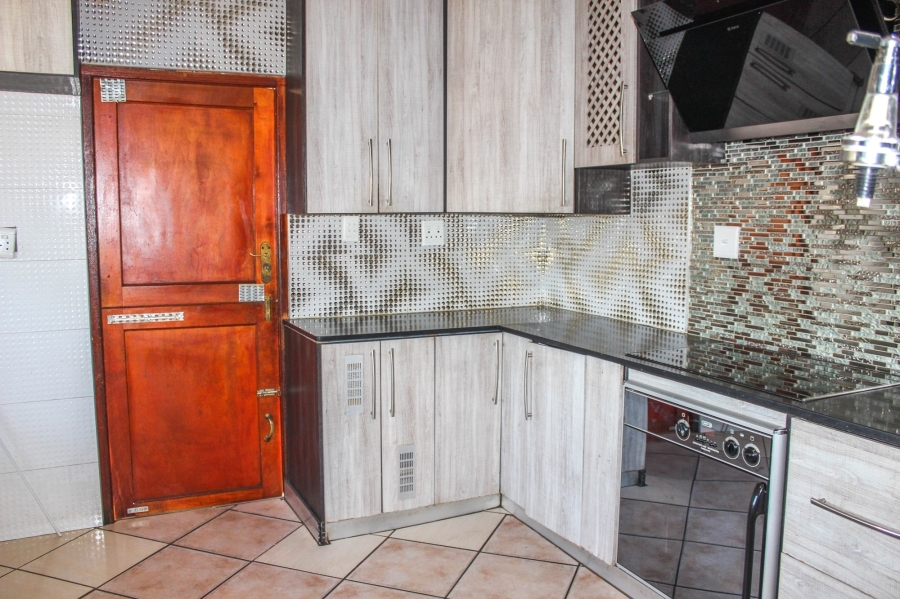 3 Bedroom Property for Sale in Mineralia Mpumalanga