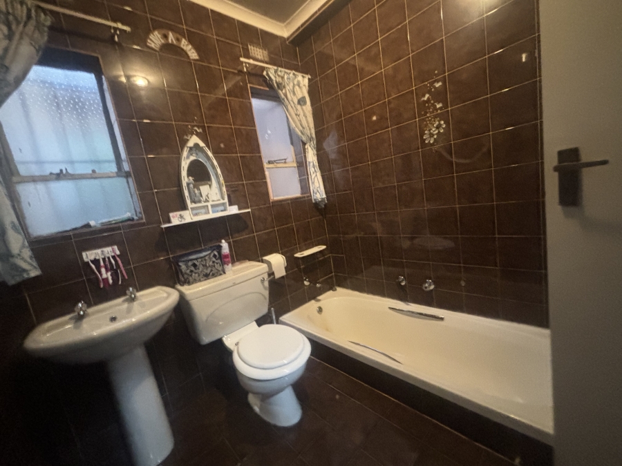 4 Bedroom Property for Sale in Reyno Ridge Mpumalanga