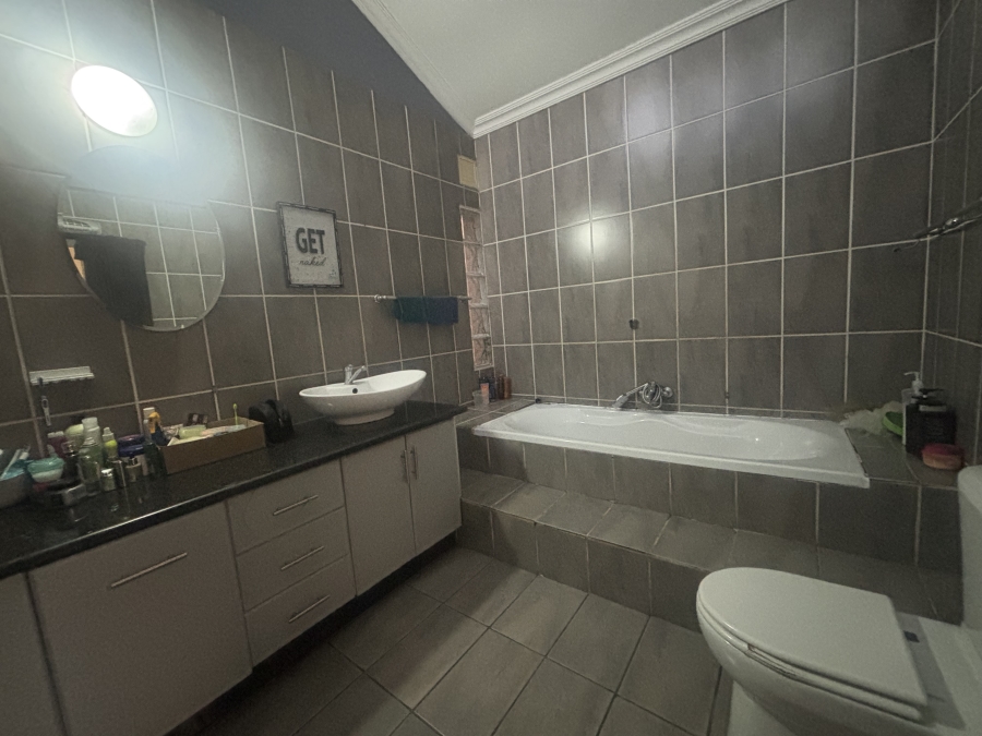 4 Bedroom Property for Sale in Reyno Ridge Mpumalanga