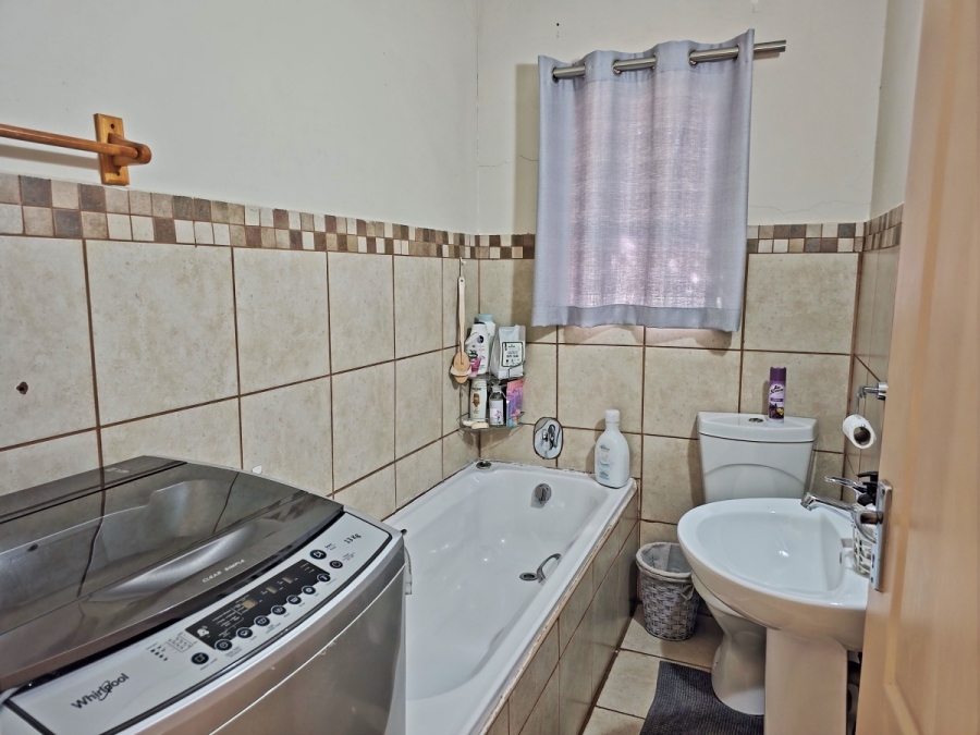 3 Bedroom Property for Sale in Marloth Park Mpumalanga